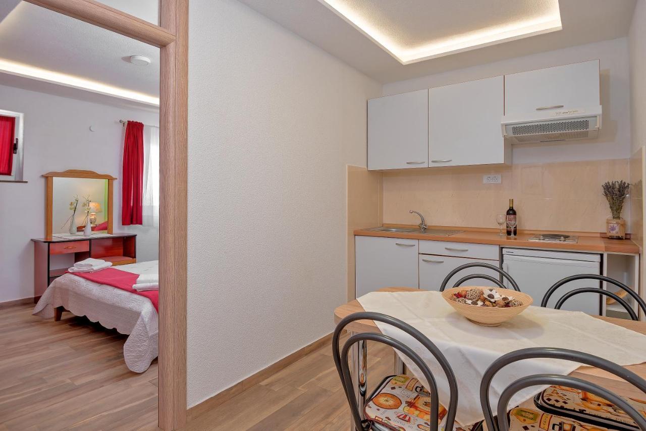 Apartmani Putnik Baška Voda Eksteriør billede