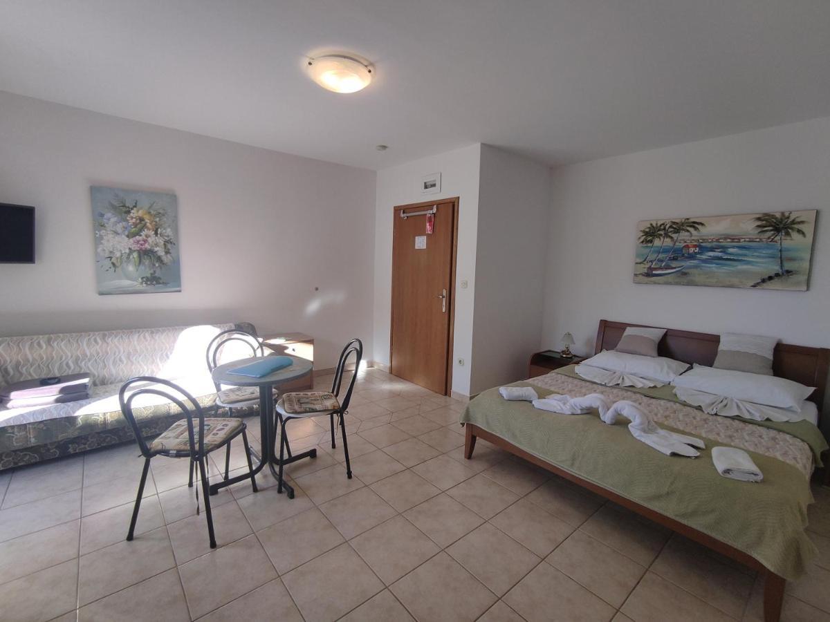 Apartmani Putnik Baška Voda Eksteriør billede